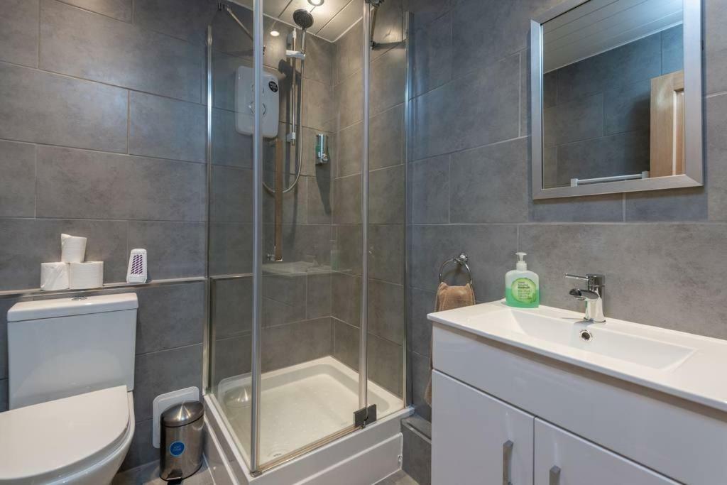 Ness Central Apartment - Greig Street Інвернесс Екстер'єр фото